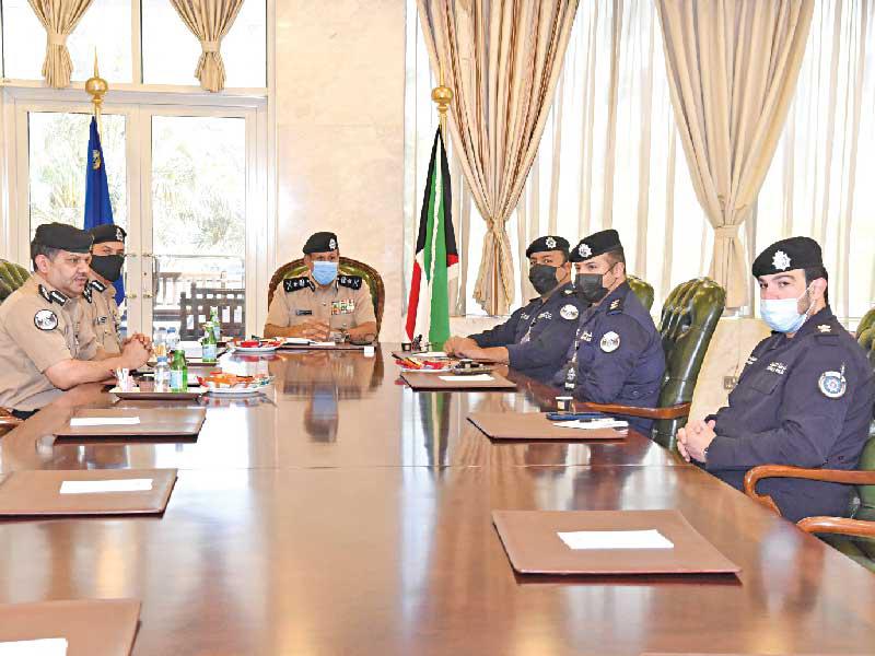 وكيل وزارة الداخلية بالتكليف الفريق الشيخ فيصل النواف مترئساً الاجتماع