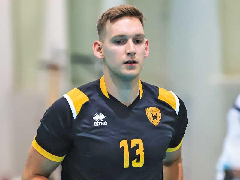  الأصفر يلتقي الدير البحريني