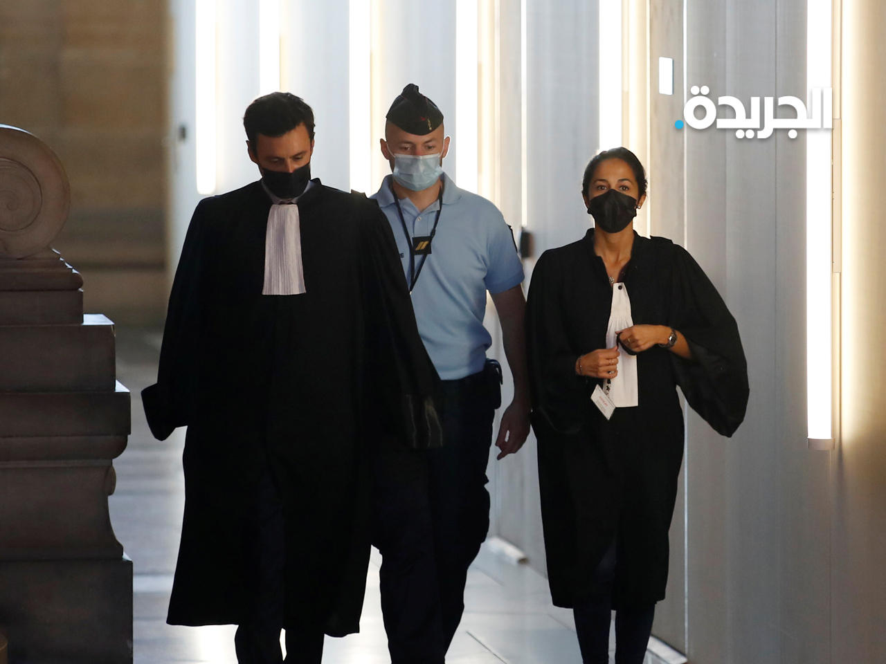 محامون في طريقهم للمحكمة