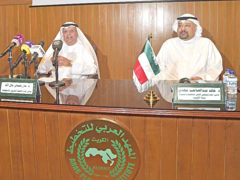 جانب من إطلاق مشروع إعداد قادة التنمية 