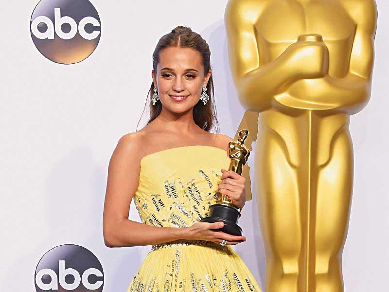 الممثلة اليشيا فيكاندر