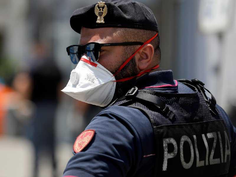 الشرطة الإيطالية