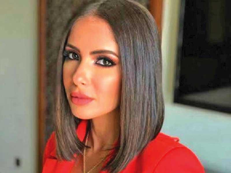 الممثلة منى زكي