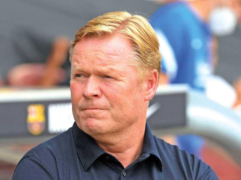  مدرب الفريق رونالد كومان