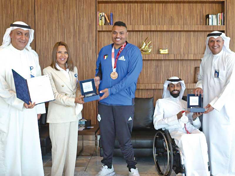 جانب من التكريم