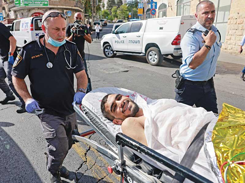 الفلسطيني الذي نفذ طعناً في القدس يبتسم للكاميرات  