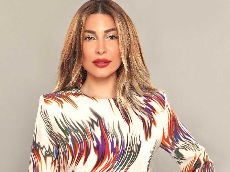 الفنانة اللبنانية يارا
