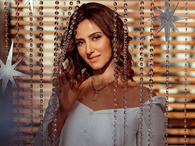 الفنانة حنان مطاوع 