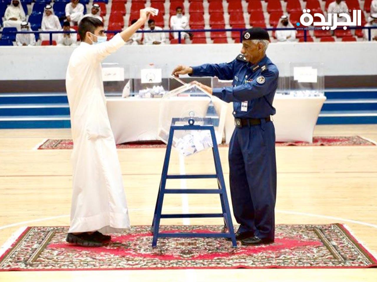 جانب من عملية القرعة العلنيةn