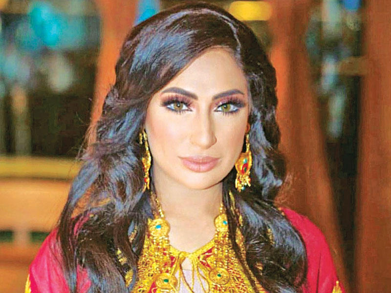 الفنانة الإماراتية أمل محمد 