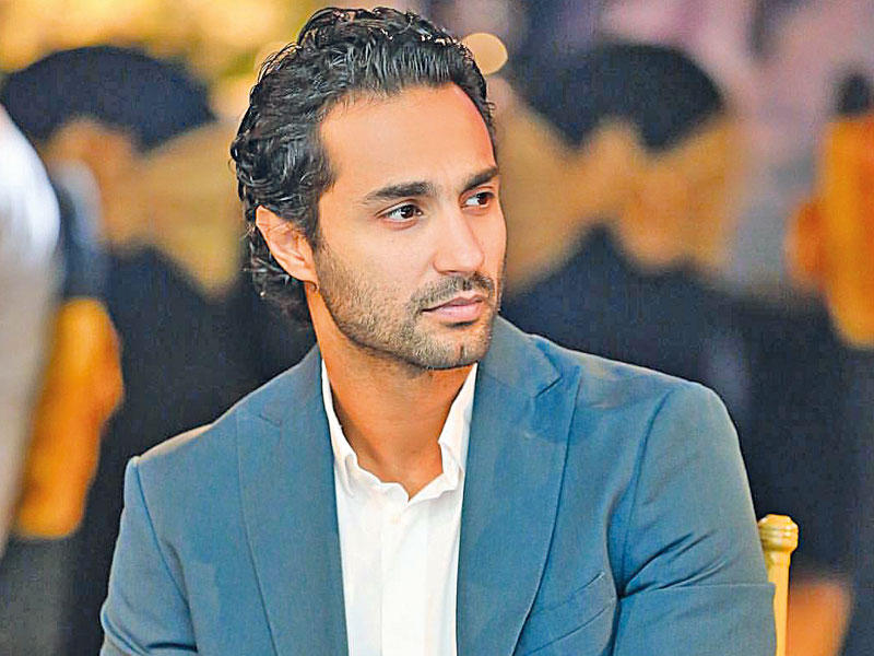 الفنان كريم فهمي 