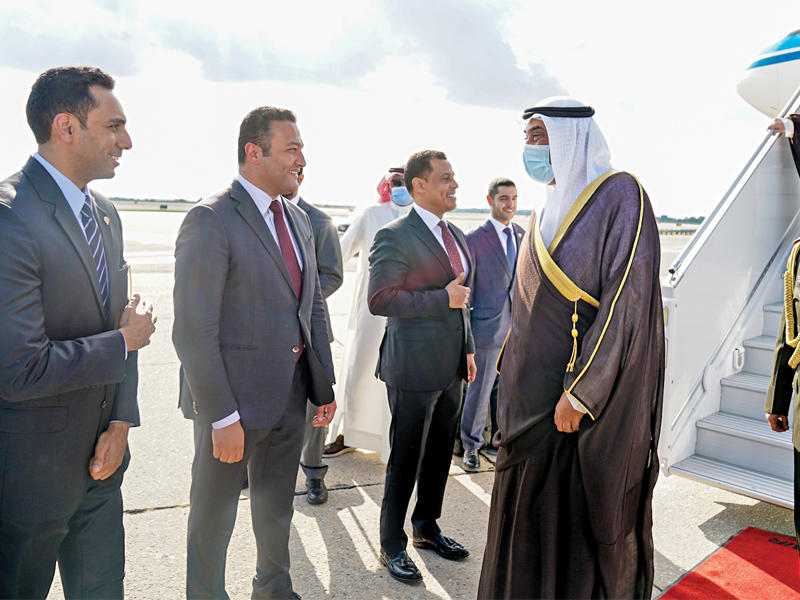 ممثل الأمير لدى وصوله إلى الولايات المتحدة ويبدو وزير الخارجية