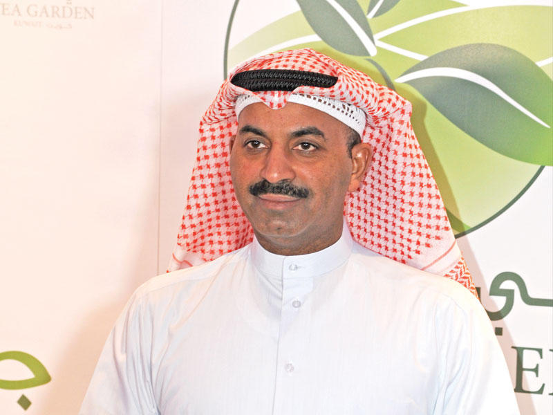 الفنان طارق العلي 