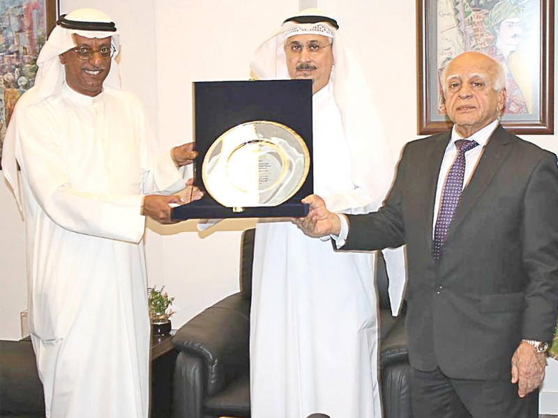 جانب من التكريم