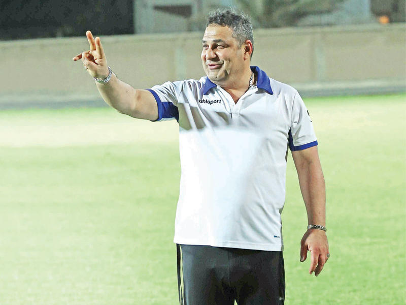  مدرب الفريق الأول لكرة القدم بنادي اليرموك أحمد حيدر