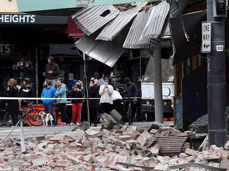 آثار الزلزال