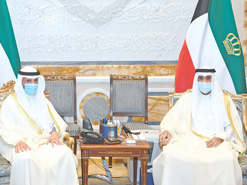  صاحب السمو أمير البلاد، الشيخ نواف الأحمد مستقبلاً رئيس مجلس الأمة أمس