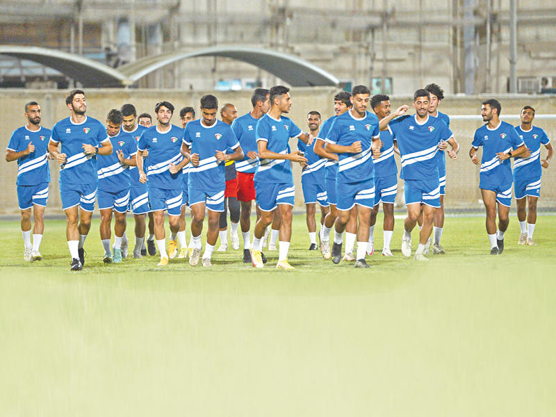 جانب من تدريبات الازرق