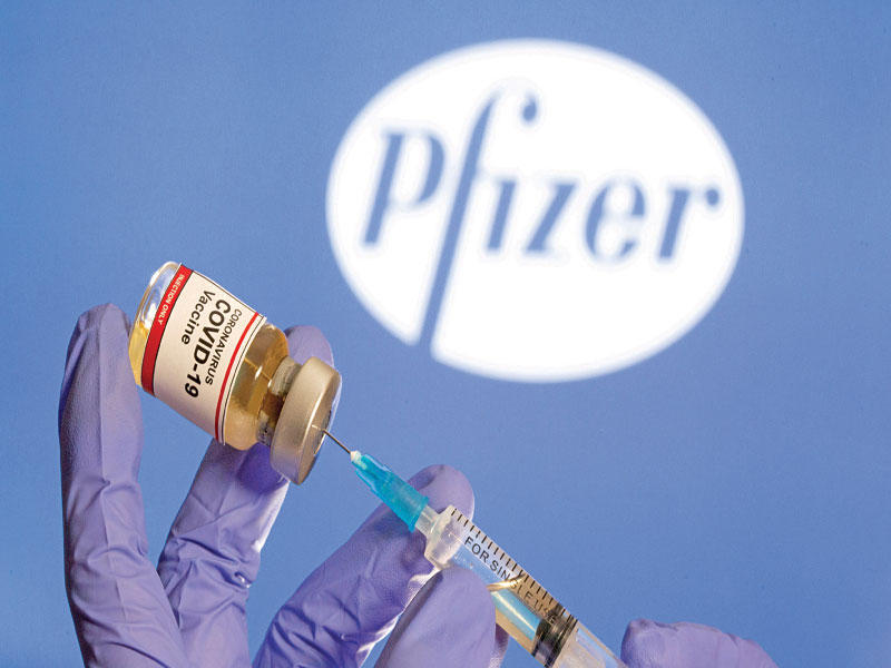 أميركا تجيز جرعة ثالثة من «فايزر» للبعض