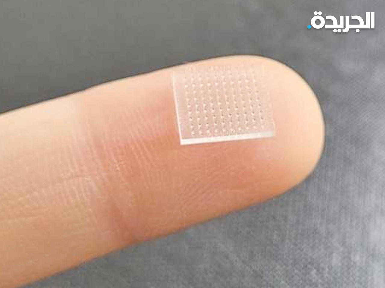 لاصقة لإعطاء اللقاحات عبر الجلد