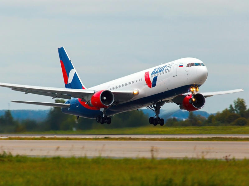 طائرة التابعة لشركة Azur Air الروسية