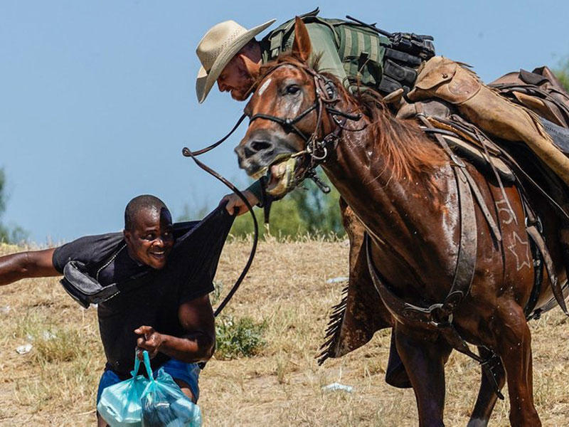  المهاجرون الهايتيون يغادرون الحدود الأميركيةn