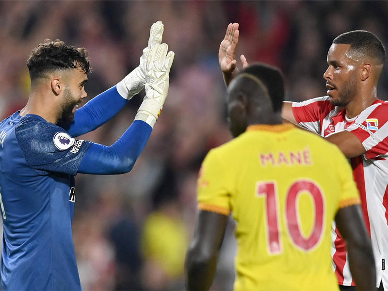 جانب من لقاء ليفربول وبرينتفورد