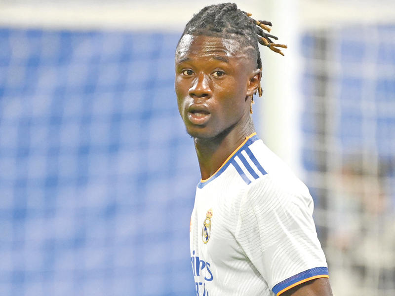  الفرنسي إدواردو كامافينغا