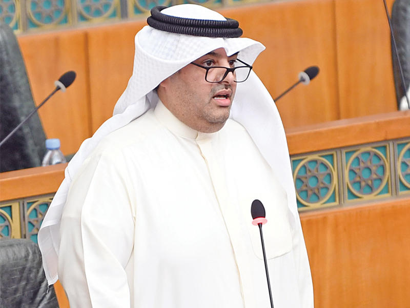  النائب مبارك الحجرف