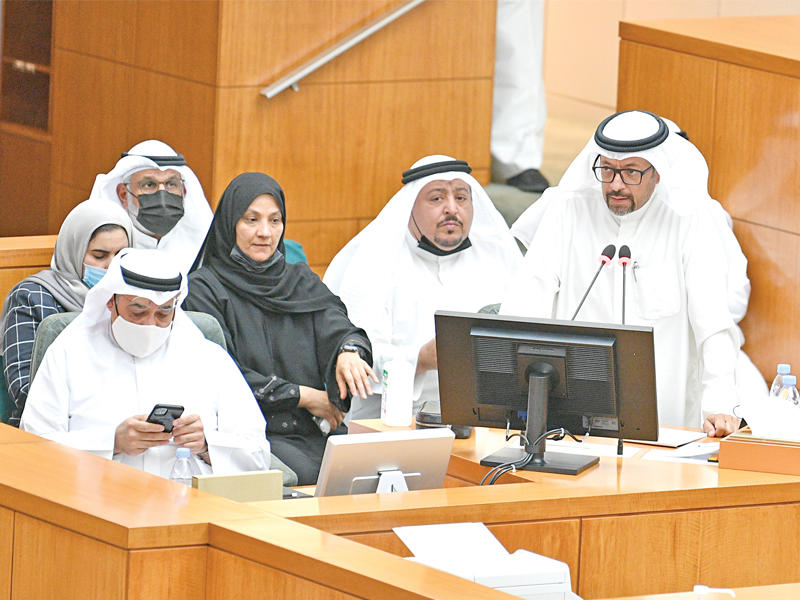 حمادة في جلسة سابقة