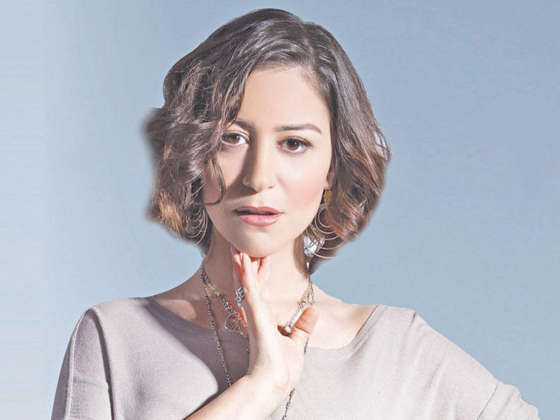 الفنانة منة شلبي 