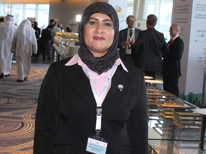 مديرة العلاقات العامة والإعلام في وزارة النفط الشيخة تماضر الخالد