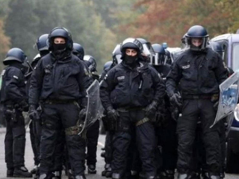 السلطات الألمانية في مدينة هامبورغ 