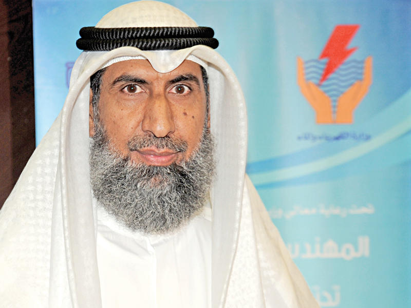  وزير الكهرباء والماء والطاقة المتجددة، د. مشعان العتيبي