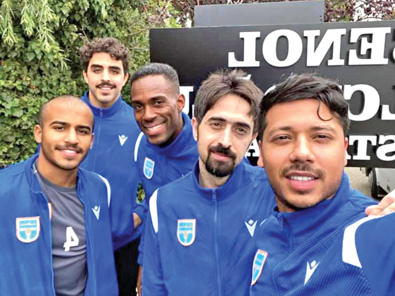 لاعبو كاظمة خلال المعسكر التركي  