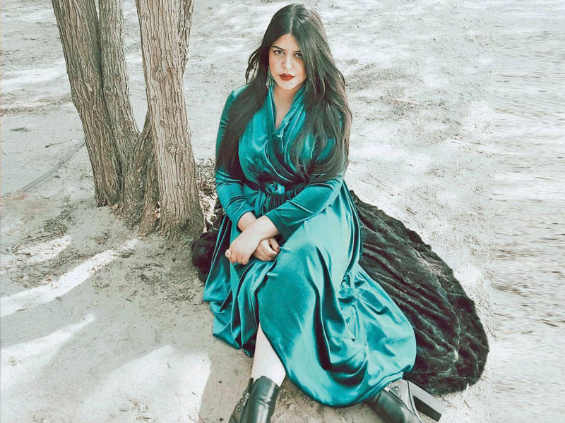 الشاعرة دلال المقهوي 