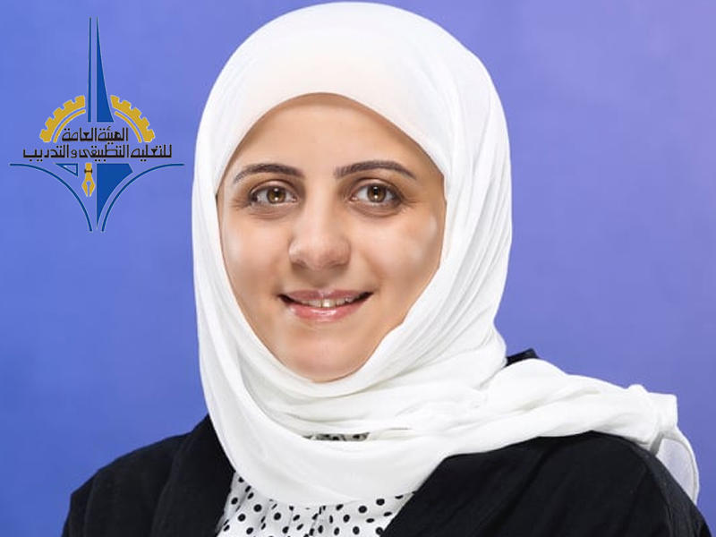 المنسق العام للمعرض فاطمة الصايغ