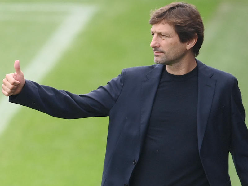 المدير الرياضي لباريس سان جرمان  البرازيلي ليوناردو دي أراوجو