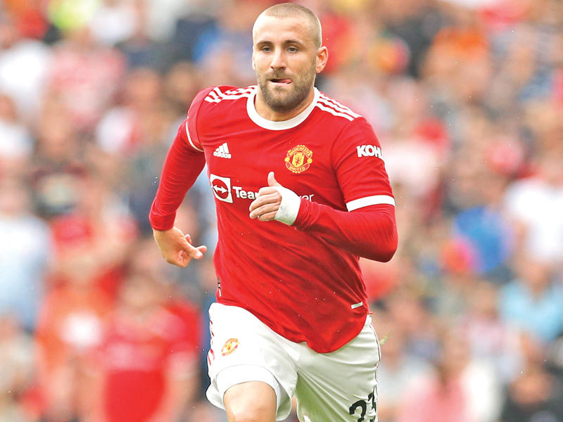 مدافع مانشستر يونايتد لوك شو 