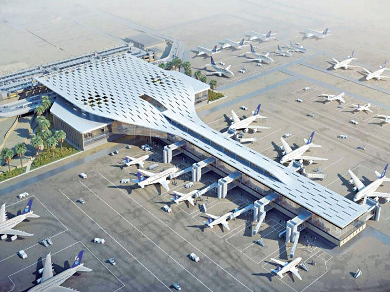 إصابة 4 في اعتداء حوثي على مطار أبهاn