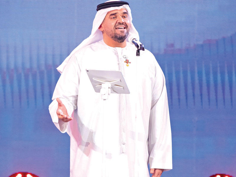 الفنان الإماراتي حسين الجسمي 