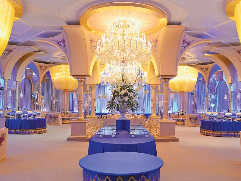 إحدى صالات الأفراح