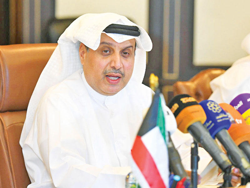 نائب رئيس مجلس الوزراء وزير الدفاع الشيخ حمد الجابر 