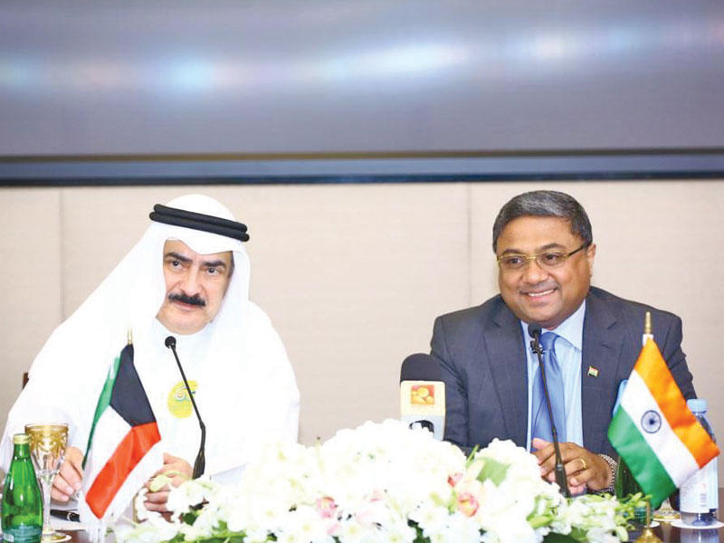 العبدالجليل والسفير الهندي 