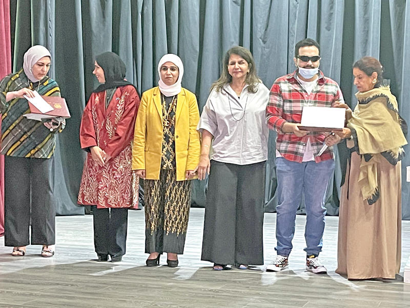 جانب من تكريم المعاقين المشاركين في مسابقة «عمار» بالسعودية