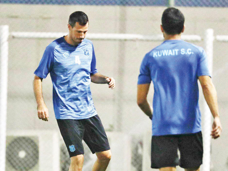 الأسترالي ماكجوان عاد لتدريبات الأبيض