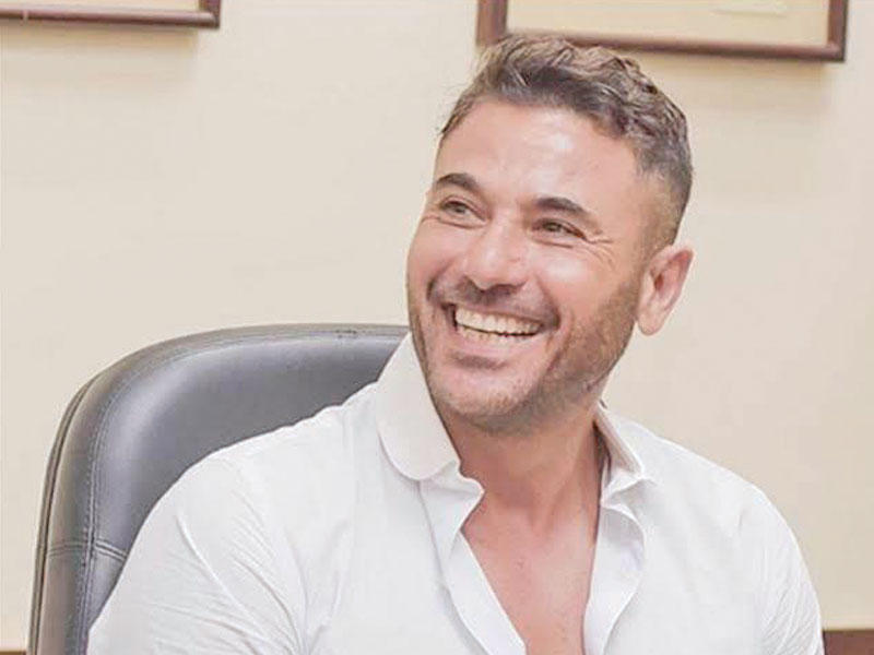 الفنان أحمد عز 