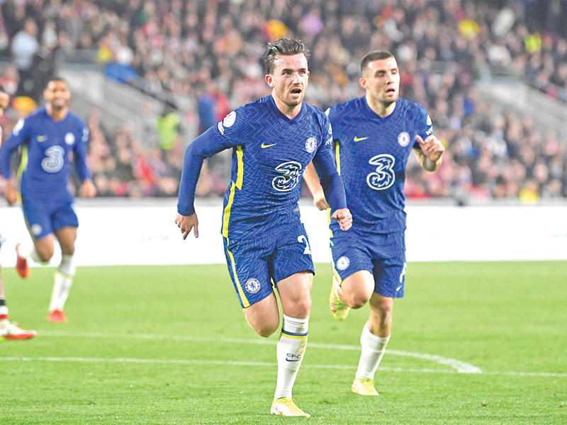 بن تشيلويل وكوفاسيتش يحتفلان بهدف تشلسي