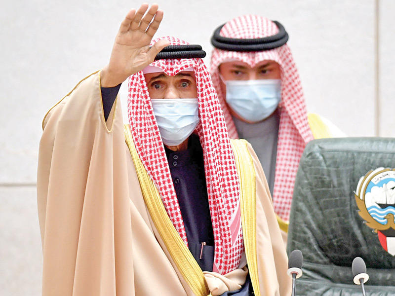 سمو الأمير خلال افتتاحه دور الانعقاد الأول للفصل التشريعي السادس عشر