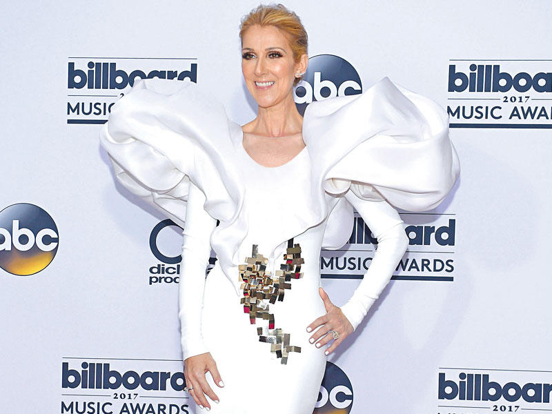 النجمة العالمية ​سيلين ديون